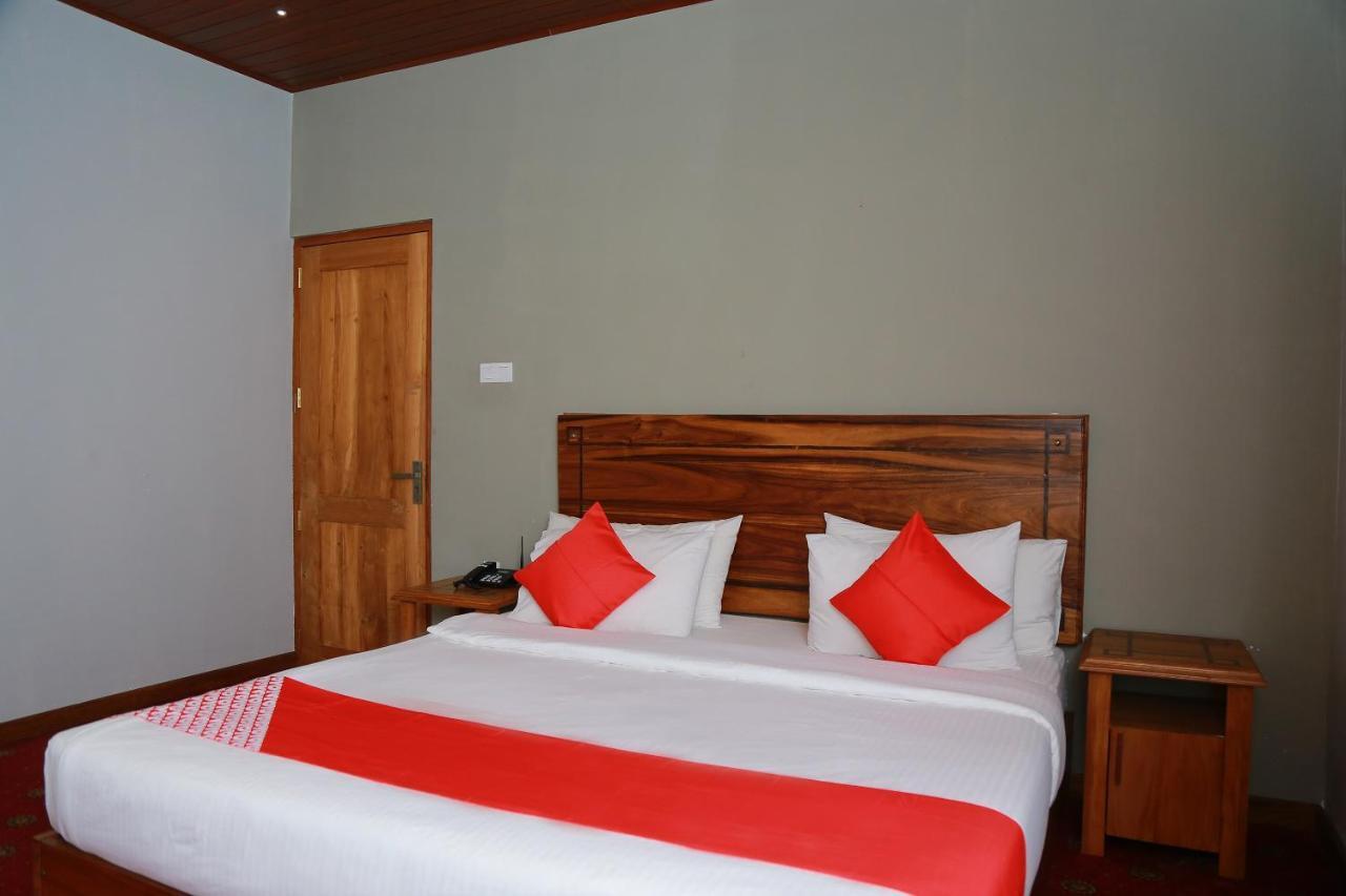 OYO 278 Hotel Rivelka Kundasale Zimmer foto